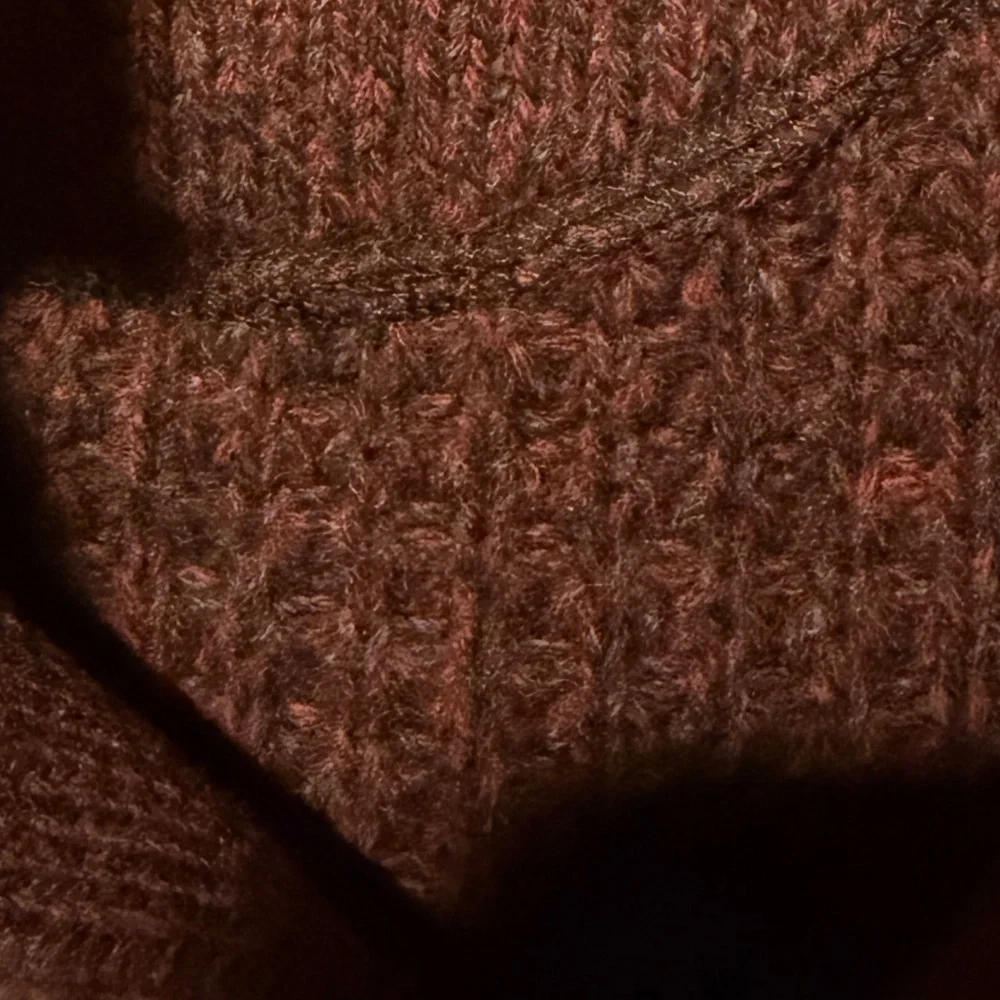 Faherty Cashmere/Wool 1/4 Button - Picture 2 of 3